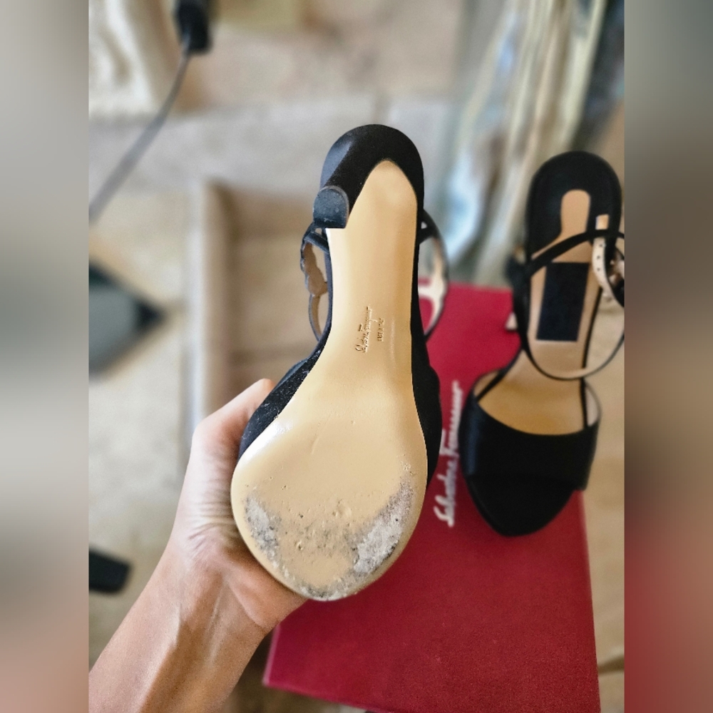 Heels - Picture 3 of 5